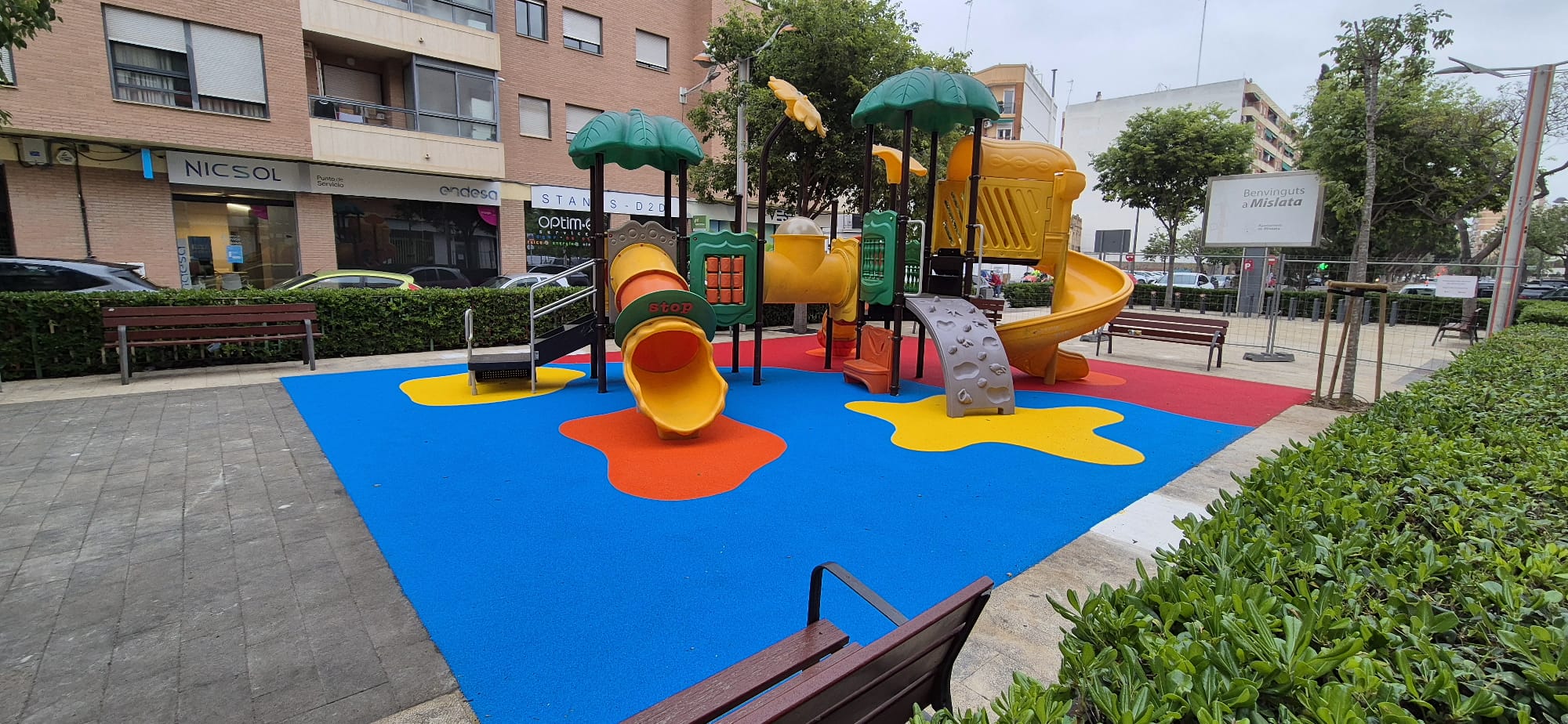 Parque infantil en Mislata - imagen 3